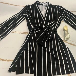 Limited and rare Alice + Olivia  MASONGREY KAIA ROBE